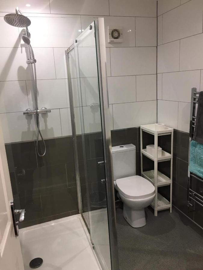 Short Term Lets From £15 Per Person Per Night Lägenhet Bristol Exteriör bild